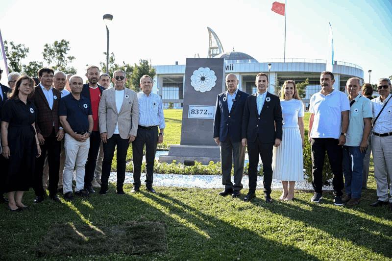 buyuksehirden-anlamli-acilis-srebrenitsa-soykirim-aniti-torenle-acildi