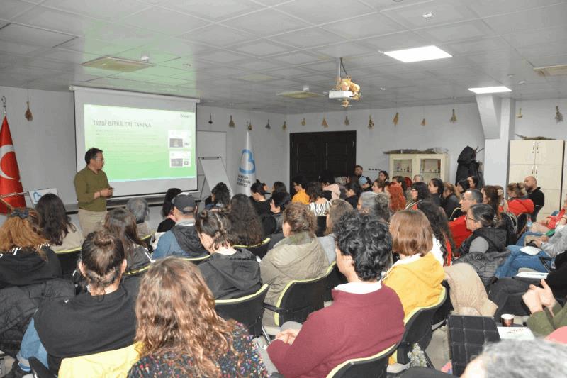 balikesir-buyuksehir-belediyesi-kursiyerlerini-donanimli-bir-egitimden-geciriyor