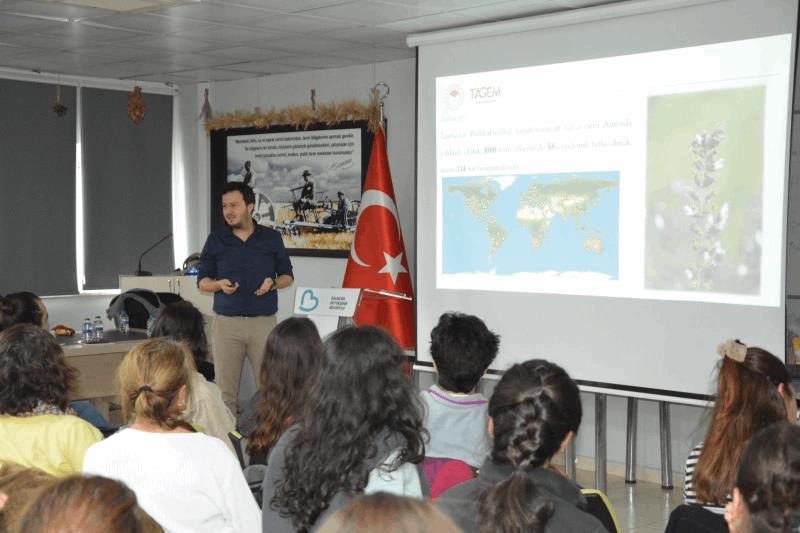 balikesir-buyuksehir-belediyesi-kursiyerlerini-donanimli-bir-egitimden-geciriyor