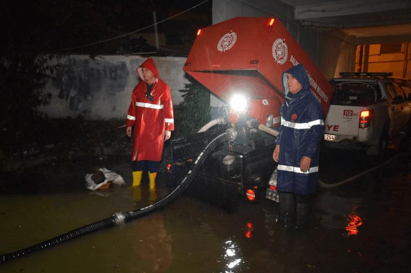 buyuksehir-belediyesi-ve-baski-ekipleri-20-ilcede-teyakkuzda