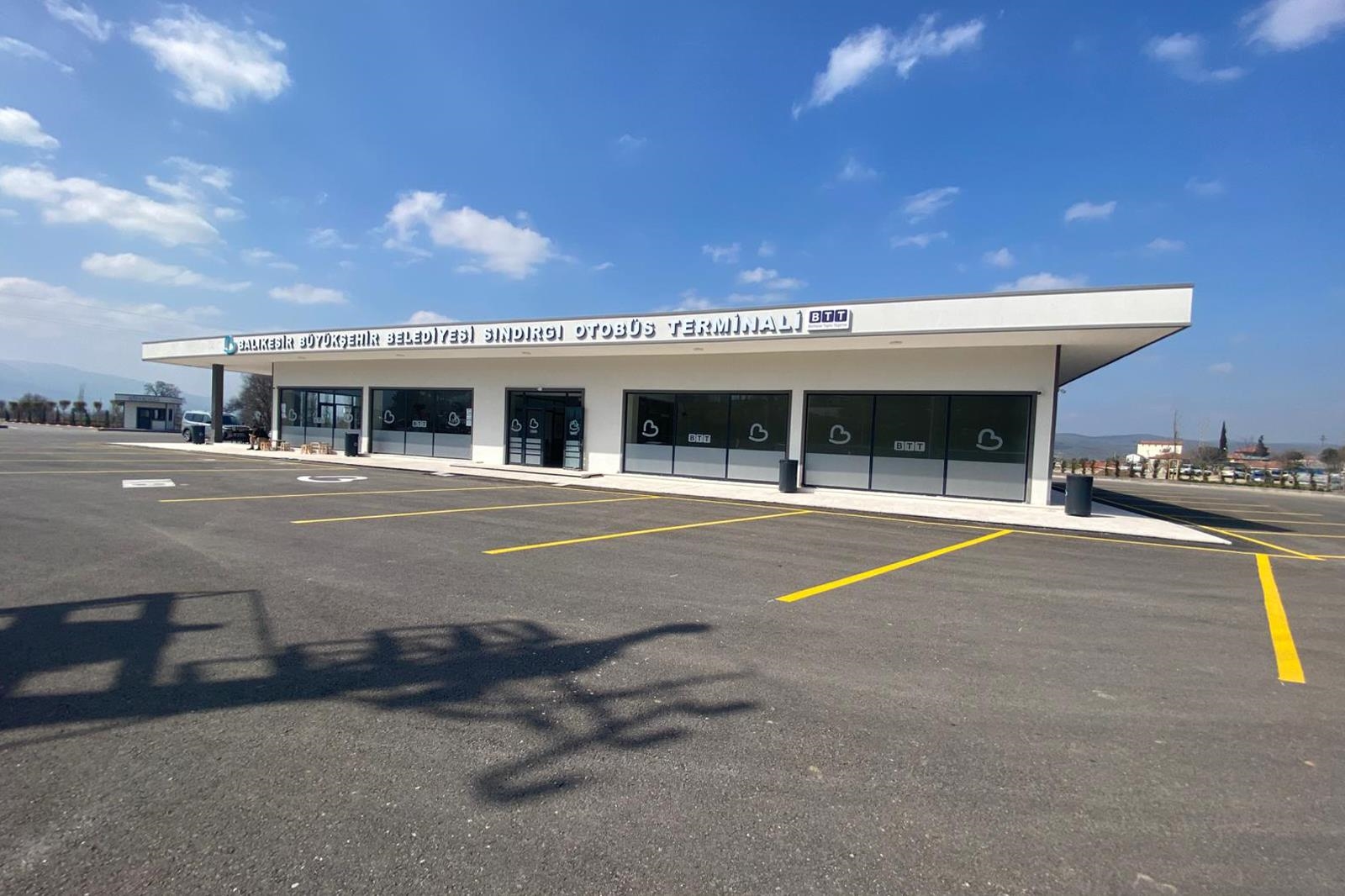 buyuksehirden-ilcelere-modern-ulasim-dokunusu