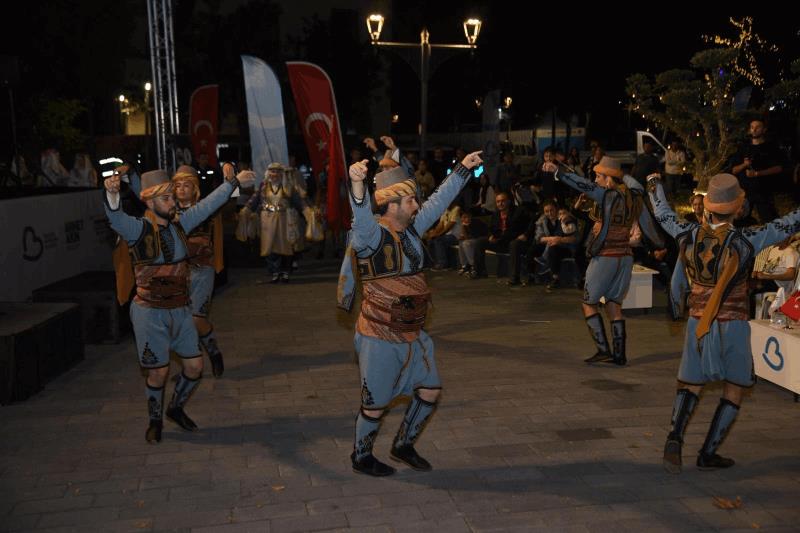 dunya-balikesirliler-gunu-coskuyla-kutlandi