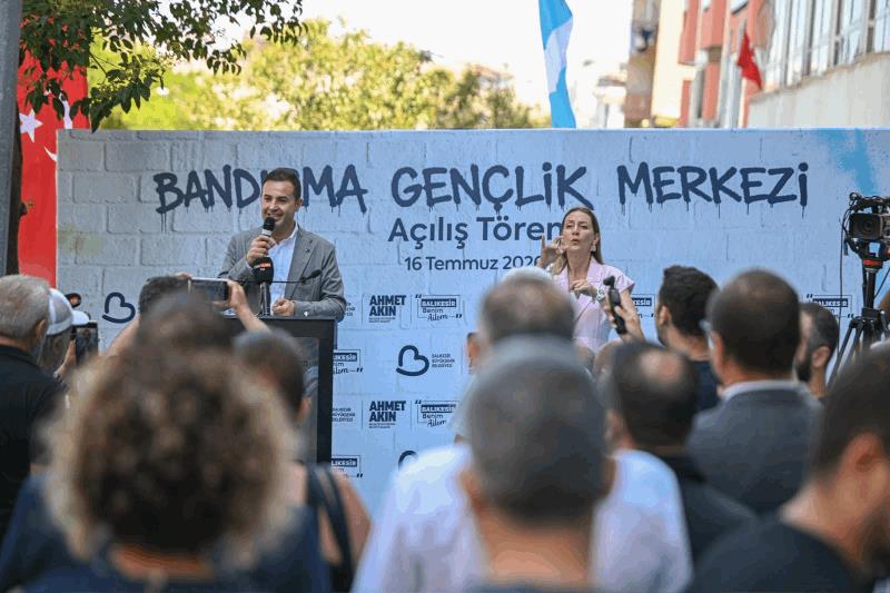 buyuksehirden-bandirmaya-ikinci-genclik-merkezi