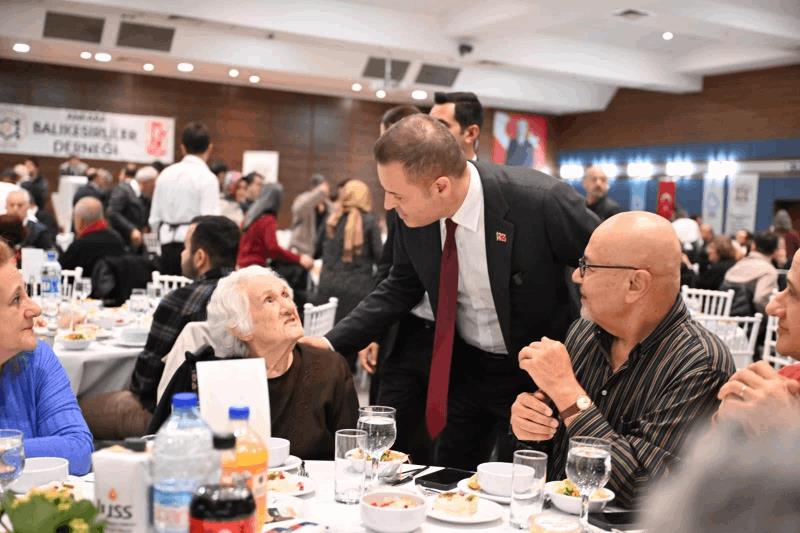 baskan-akin-ankarada-balikesirli-hemsehrileriyle-bulustu
