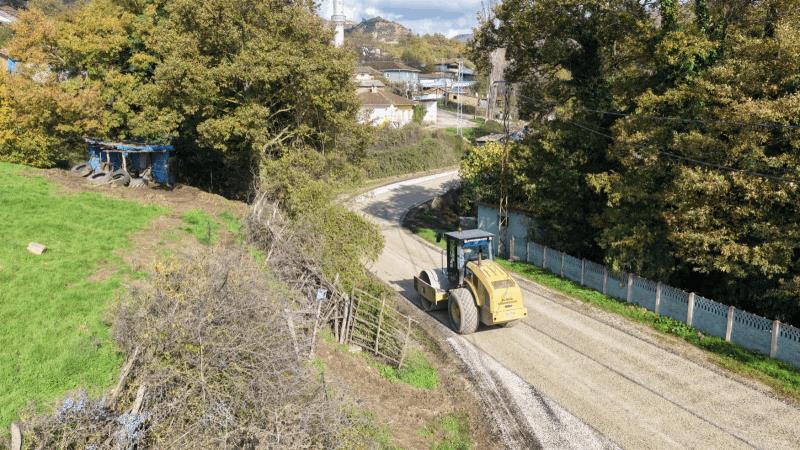 buyuksehirden-balya-ve-gonen-grup-yolunda-hummali-calisma