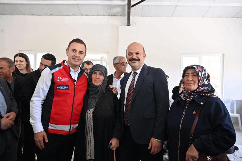 baskan-akin-ivrindi-yaglilar-mahallesindeki-koy-hayrina-katildi