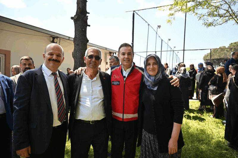 baskan-akin-ivrindi-yaglilar-mahallesindeki-koy-hayrina-katildi