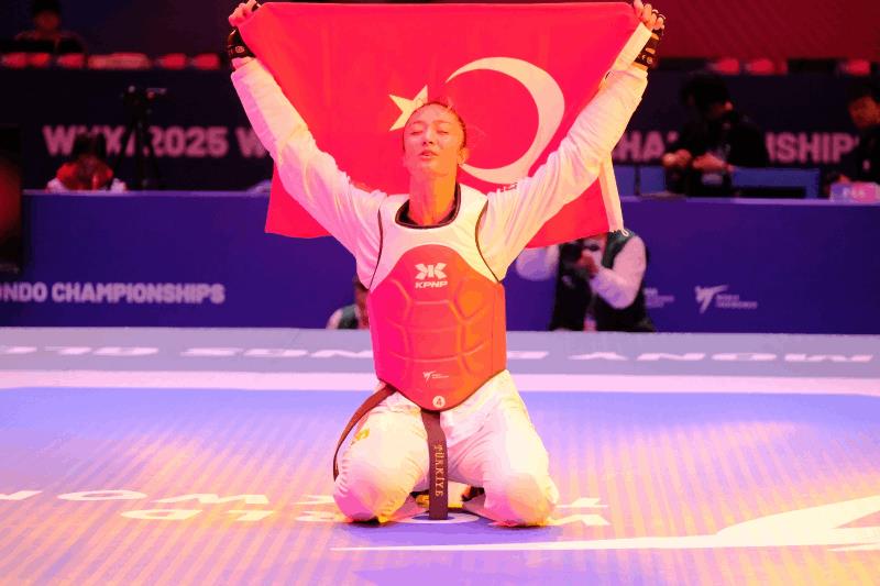 balikesirin-gururu-nafia-kus-aydin-2-kez-dunya-sampiyonu